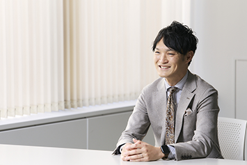 女性の転職サポートで大切にしていることを語る斉藤 淳