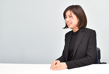 女性の転職サポートで大切にしていることを語る関根 光代
