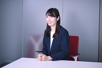 女性の転職サポートで大切にしていることを語る佐田 美優