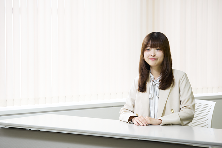女性の転職サポートで大切にしていることを語る大澤 百合亜
